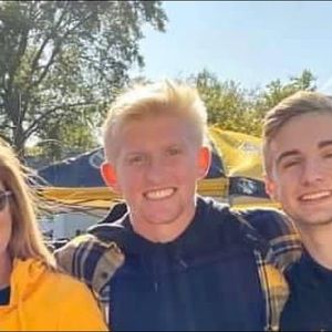 Meet your Posher, Sam